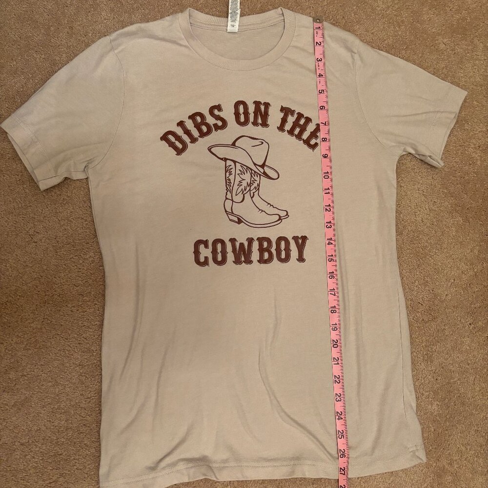 "Dibs on the Cowboy" Humorous/Funny T-Shirt (Women's Medium)